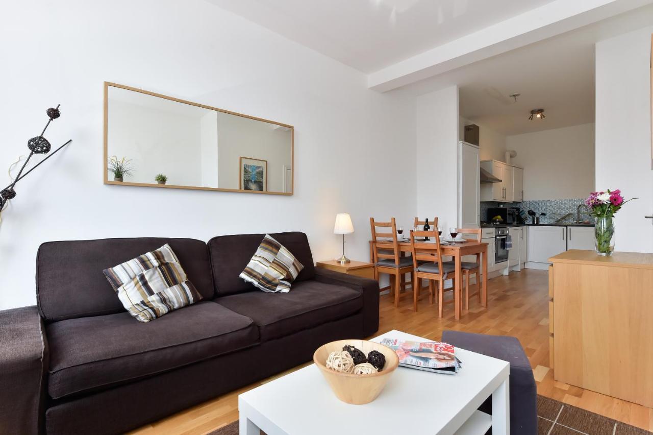 Regents Canal Apartments Лондон Экстерьер фото